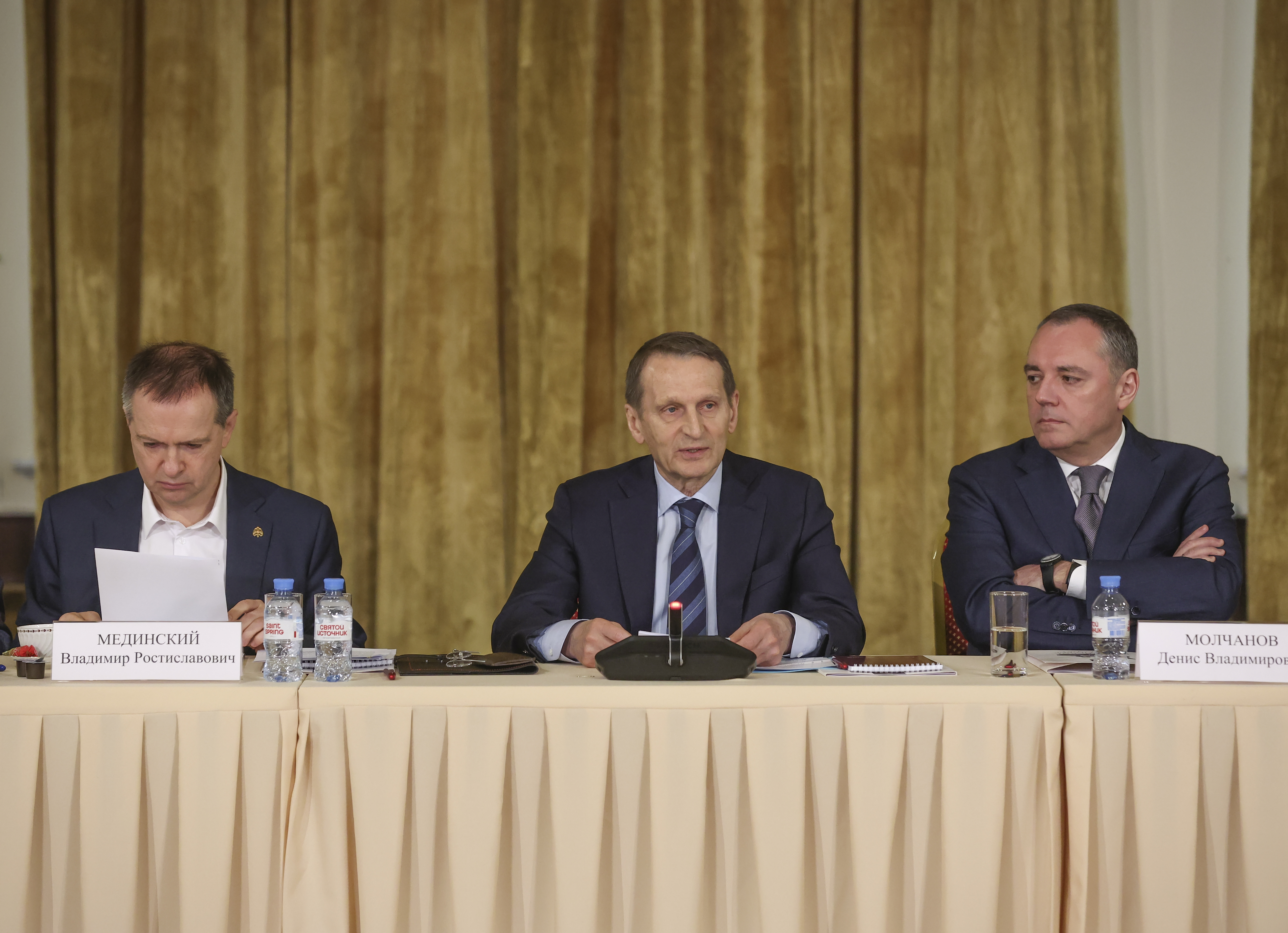 Слово председателя Оргкомитета С.Е. Нарышкина.