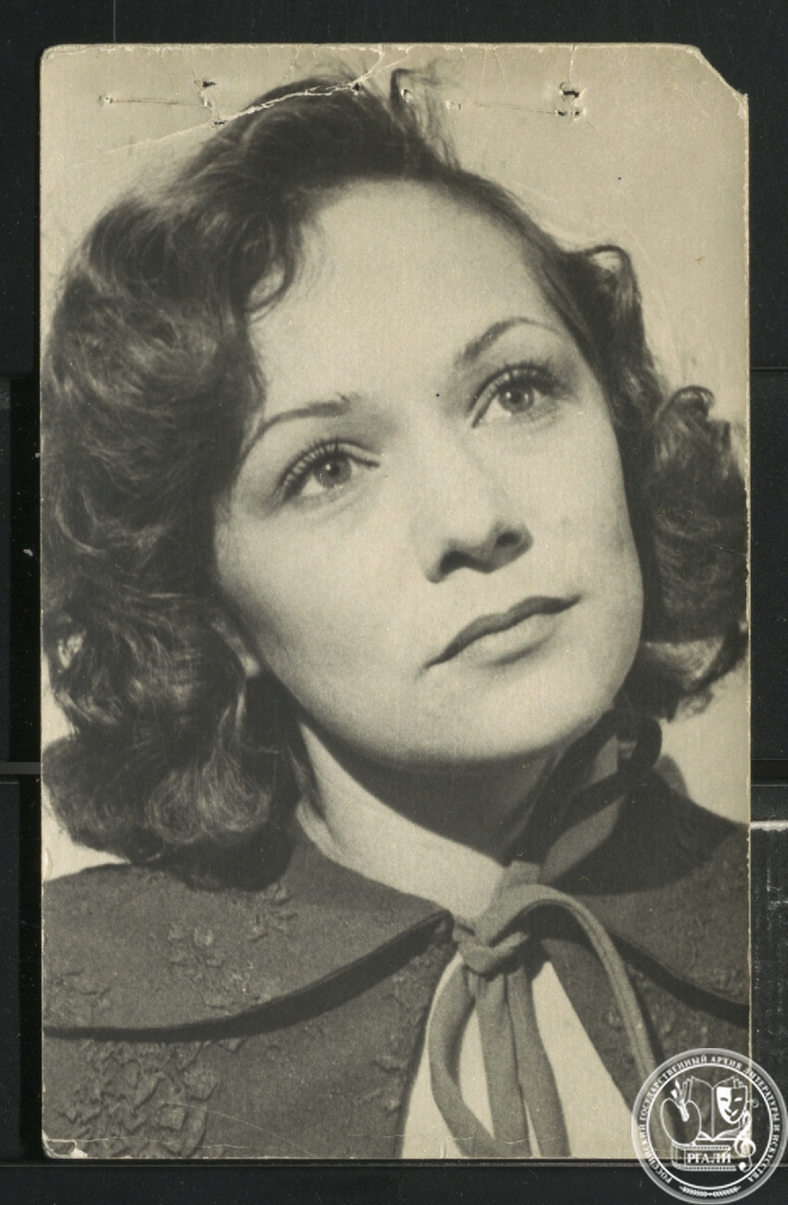 Фотография Р.А. Быковой. Сталинград, 1952 г. РГАЛИ. Ф. 3241. Оп.1.