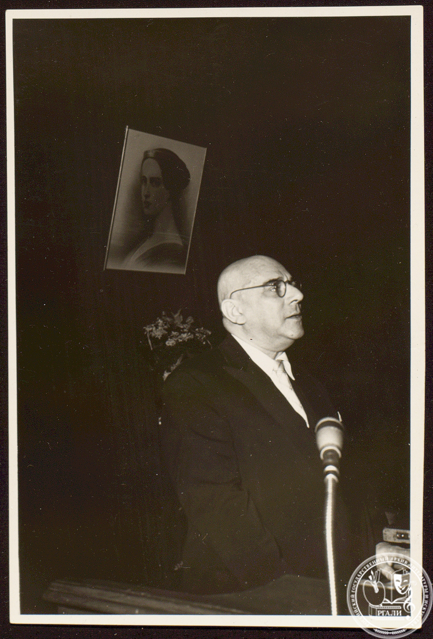 Фотография С.С. Мокульского. 1958 г. РГАЛИ. Ф. 2342. Оп. 1.