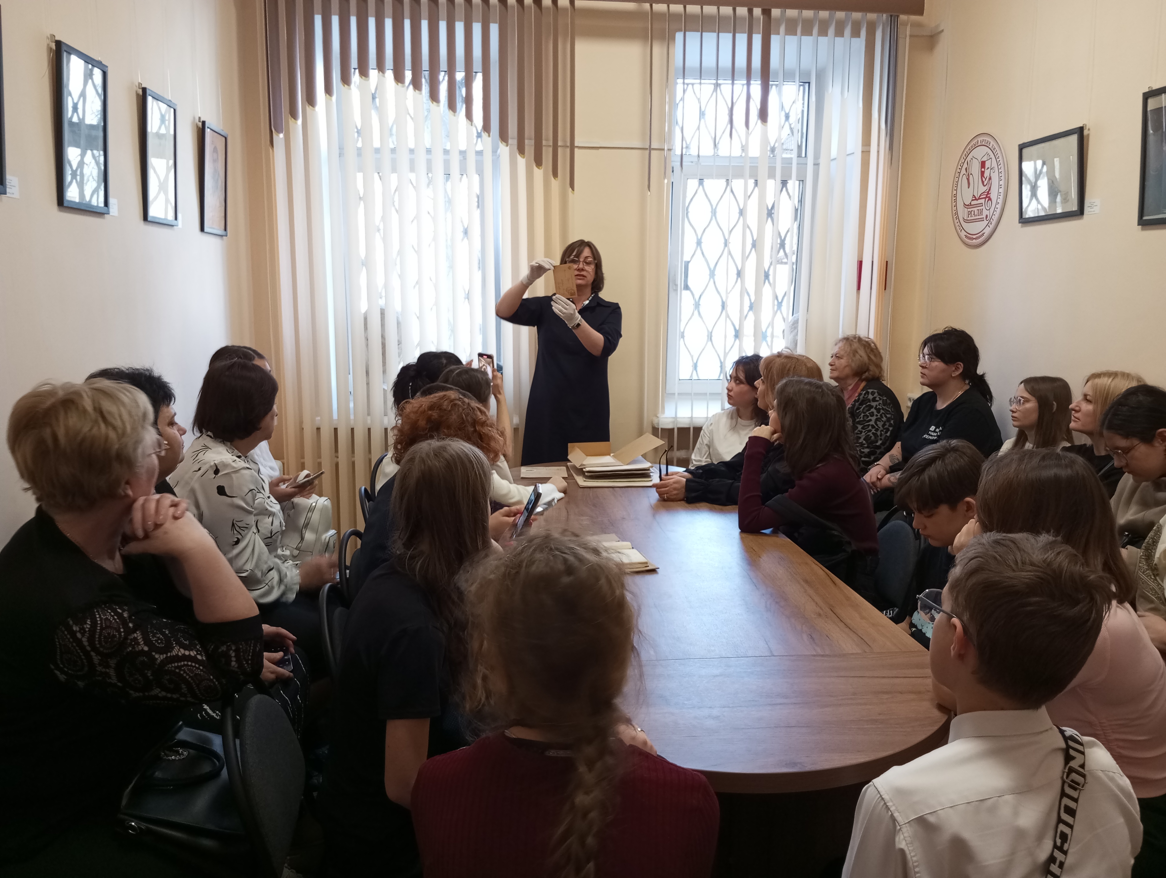 Финалисты XII-го сезона Международного детско-юношеского литературного конкурса «Лето Господне» им. Ивана Шмелёва на экскурсии. 30 марта 2026 г.