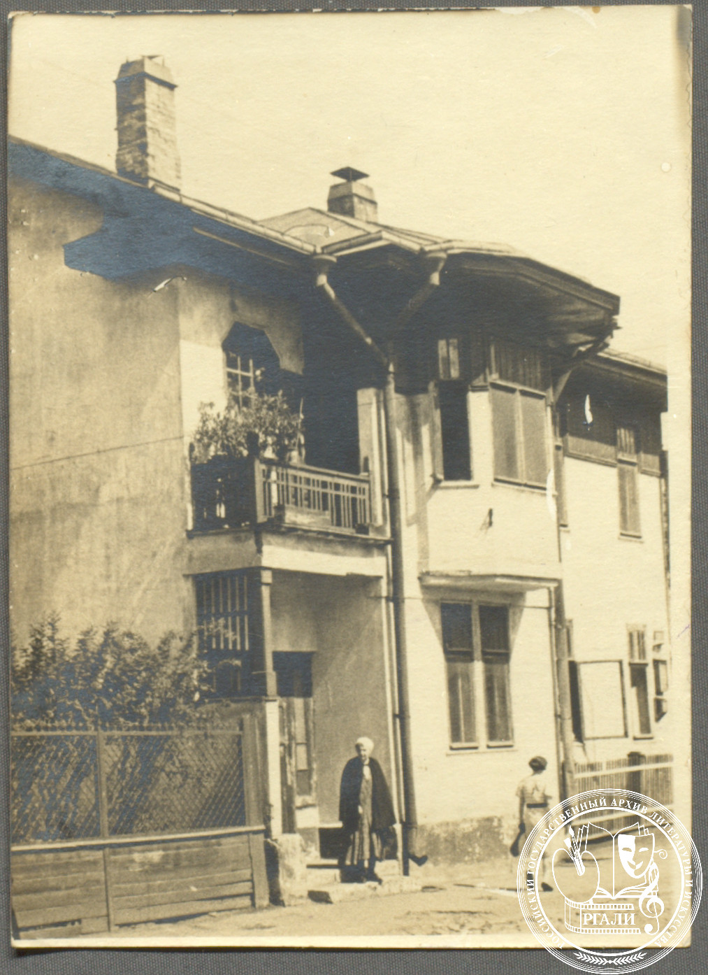 Фотография дома, в котором жил С.Д. Мстиславский. 1920-е гг. РГАЛИ. Ф. 306. Оп. 8.
